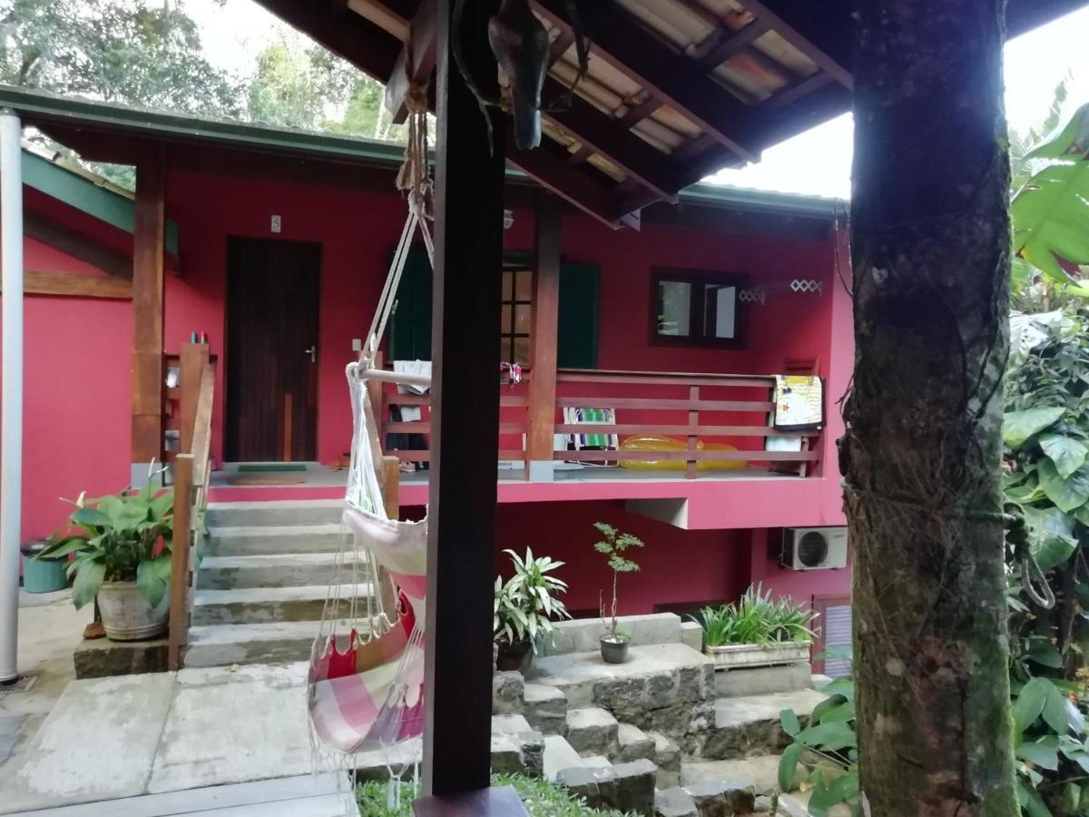 Villa Felix Suites E Chales Ubatuba Exterior photo
